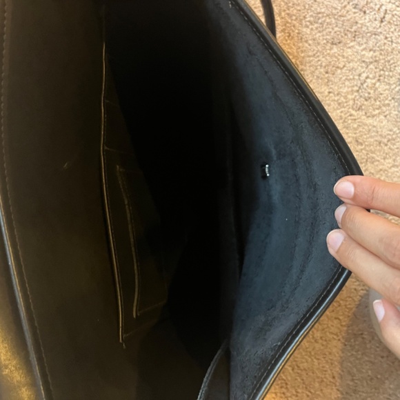 VINTAGE COACH Metropolitan Briefcase Size: 15" (L) x 10" (H) x 3" - Picture 8 of 9